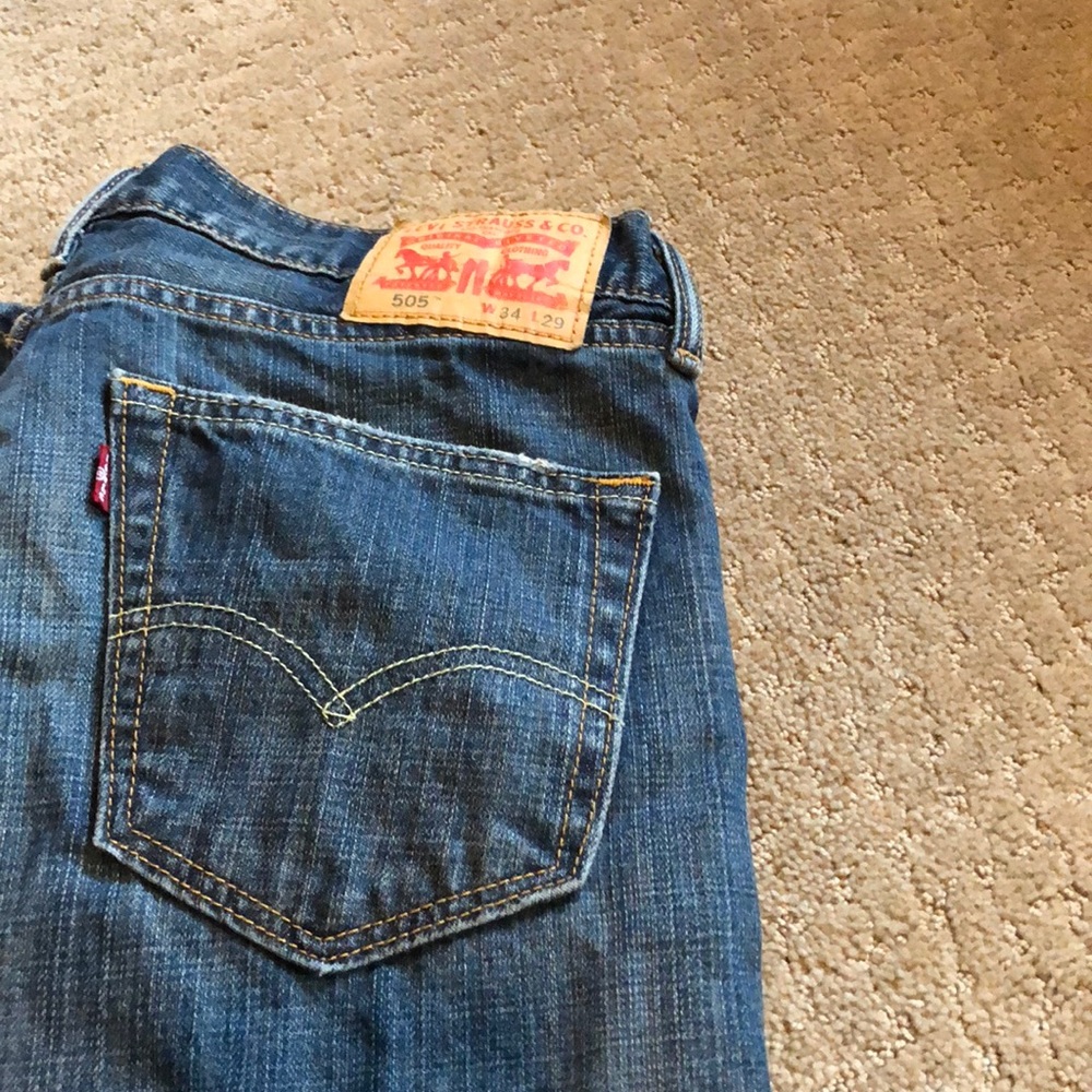 Levi’s - Picture 3 of 3
